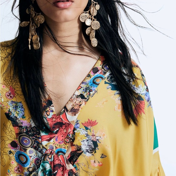 Anamika Khanna x H&M kaftan - Picture 5 of 6
